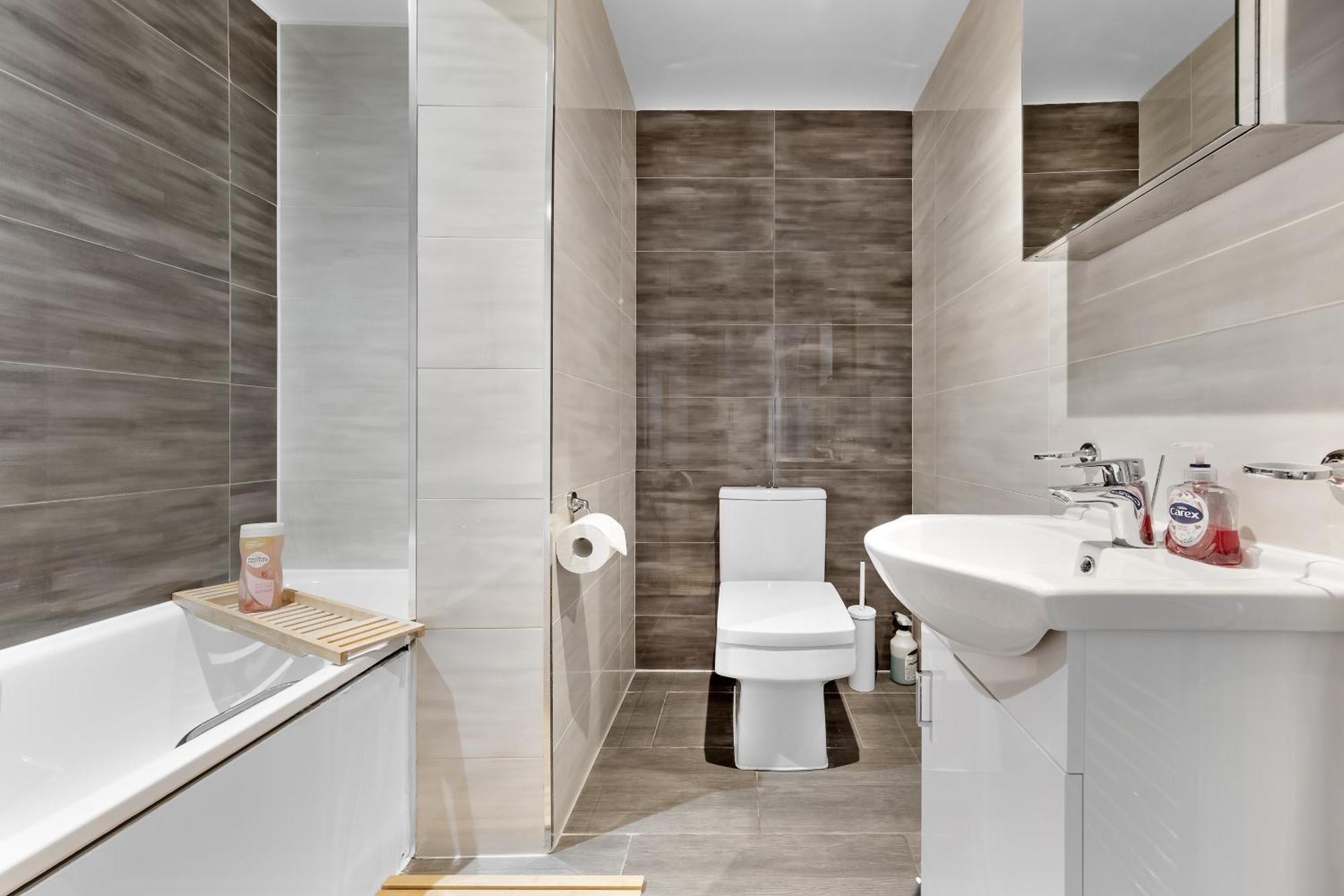 Luxury 2br Flat In Battersea London