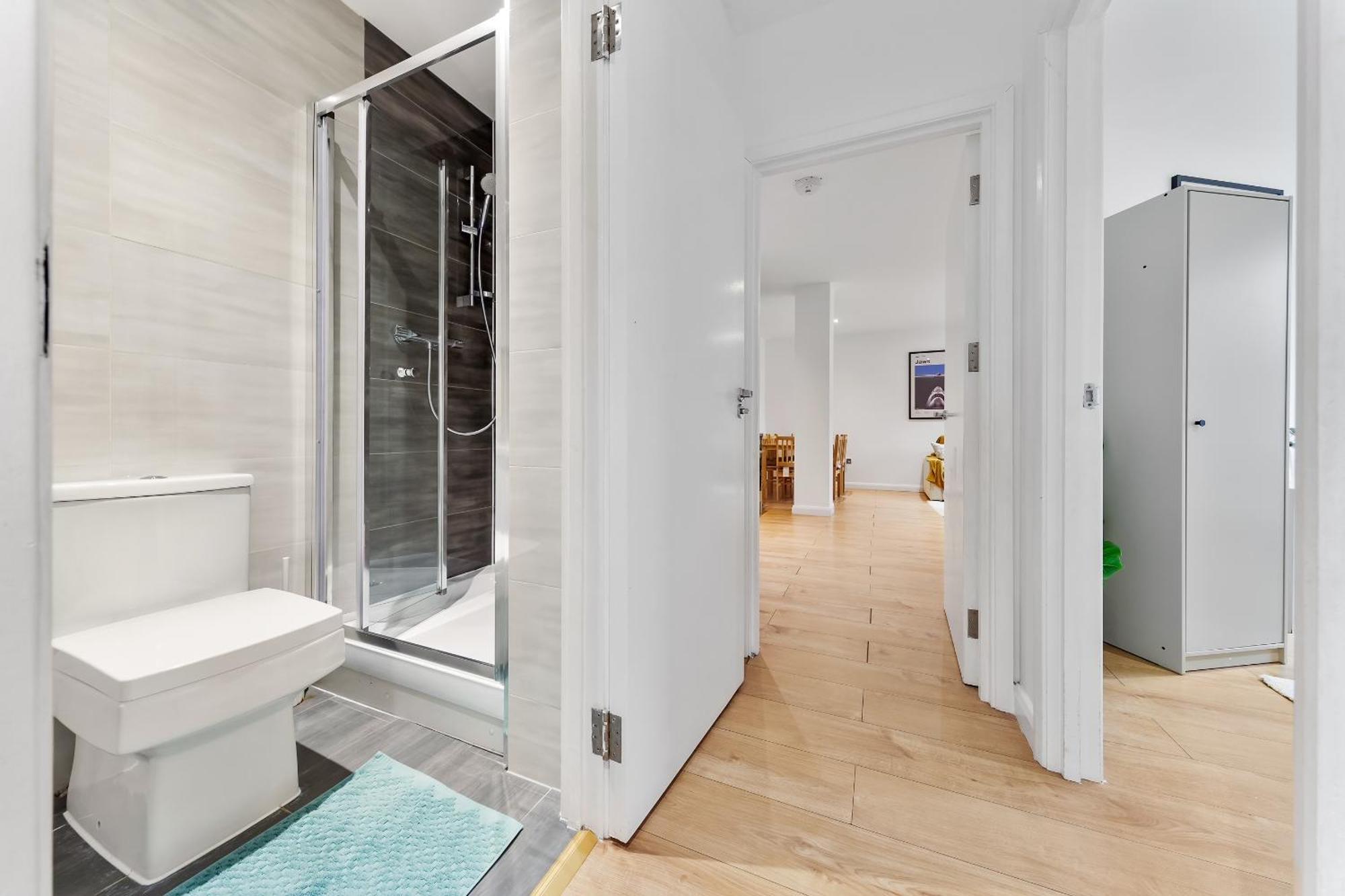 Apartment Luxury 2br Flat In Battersea *
